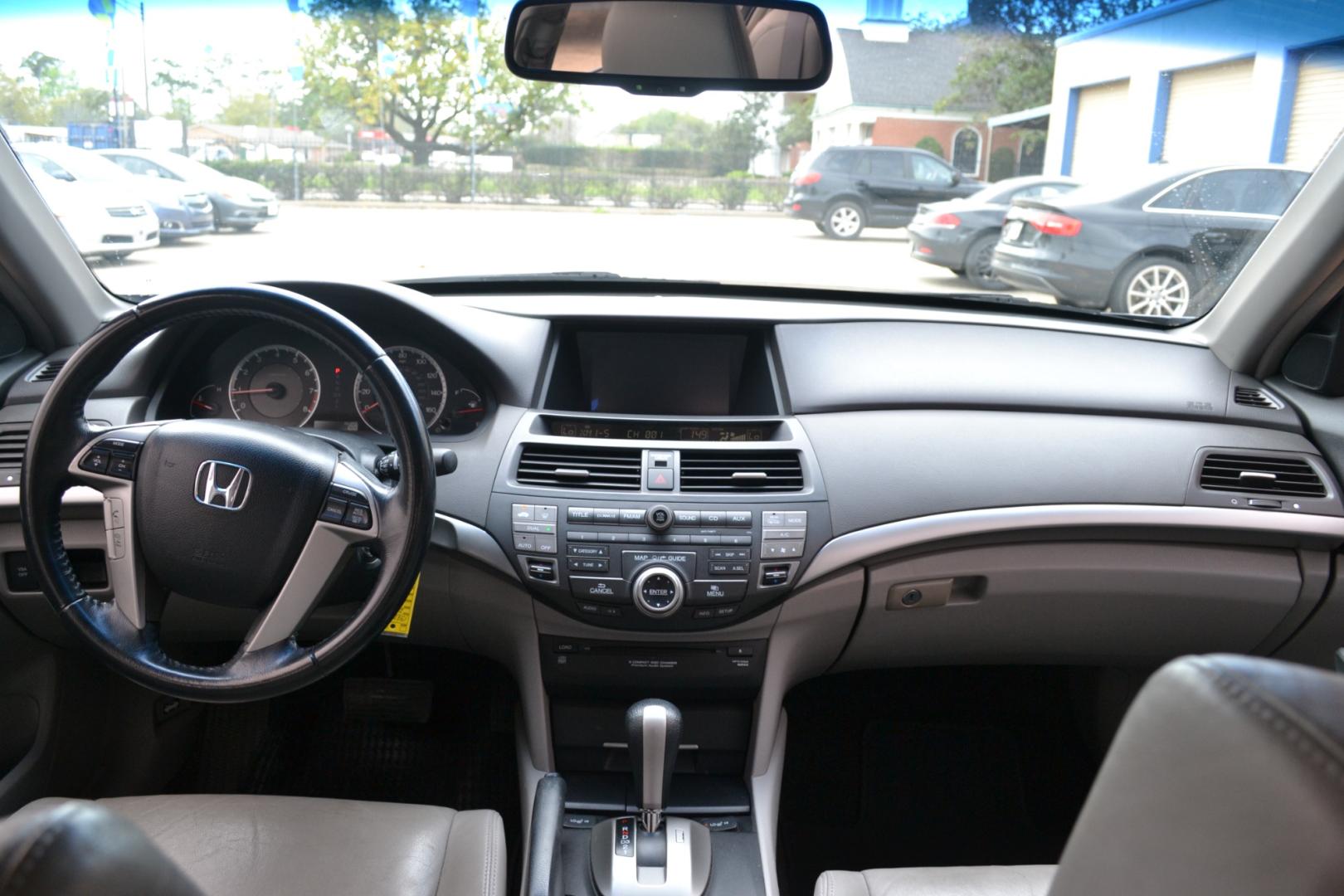 2009 Royal Blue Pearl Honda Accord EX-L Sedan AT (1HGCP26819A) with an 2.4L L4 DOHC 16V engine, 5-Speed Automatic transmission, located at 1355 North 11th Street, Beaumont, 77702, (409) 832-0006, 30.094290, -94.130096 - Photo#14